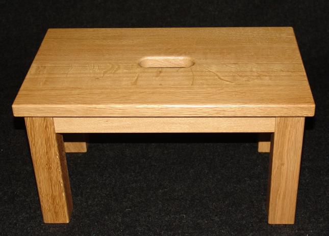 Tritthocker aus Holz - Eiche - Trittschemel - KLASSIK Tritthocker aus Holz - Eiche - Trittschemel - KLASSIK