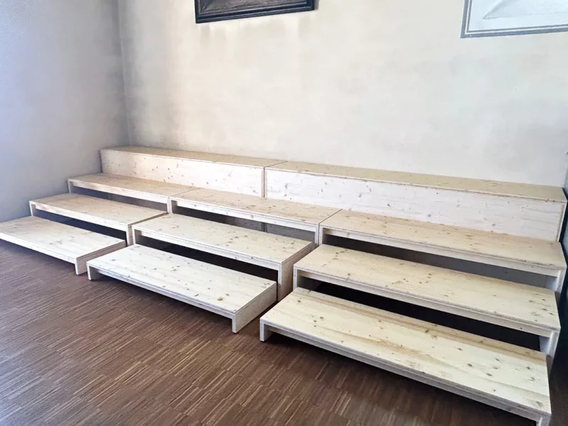 Chorpodeste aus Fichte - stapelbar & mobil