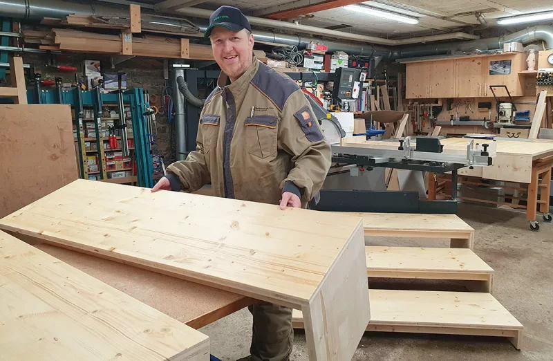 Chorpodeste aus Fichte - stapelbar & mobil