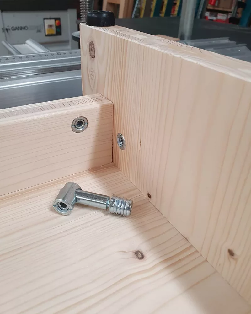 Chorpodeste aus Fichte - stapelbar & mobil