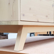 Sideboard aus massivem Fichte-Altholz