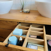 Waschtisch aus Asteiche massiv mit vier Schubkästen