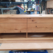 Waschtisch aus Asteiche massiv mit vier Schubkästen