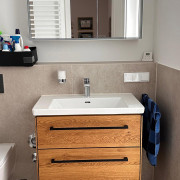 Waschtisch aus Asteiche massiv mit zwei Schubkästen