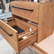 Waschtisch aus Asteiche massiv mit zwei Schubkästen