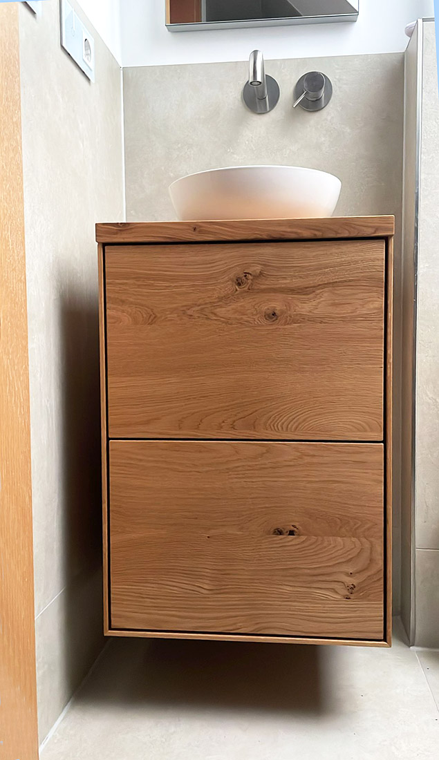 Waschtisch aus Asteiche massiv mit zwei Schubkäste Waschtisch aus Asteiche massiv mit zwei Schubkäste