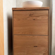 Waschtisch aus Asteiche massiv mit zwei Schubkäste