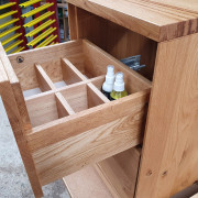 Waschtisch aus Asteiche massiv mit zwei Schubkäste