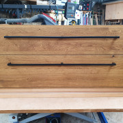 Waschtisch aus Asteiche massiv mit zwei Schubkästen