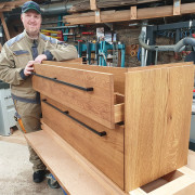 Waschtisch aus Asteiche massiv mit zwei Schubkästen