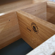 Waschtisch aus Eiche massiv mit einem Schubkasten